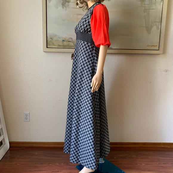 Vintage Betty Carrol for Christofopher Jones Versatile Empire waistline Dress - Picture 15 of 17